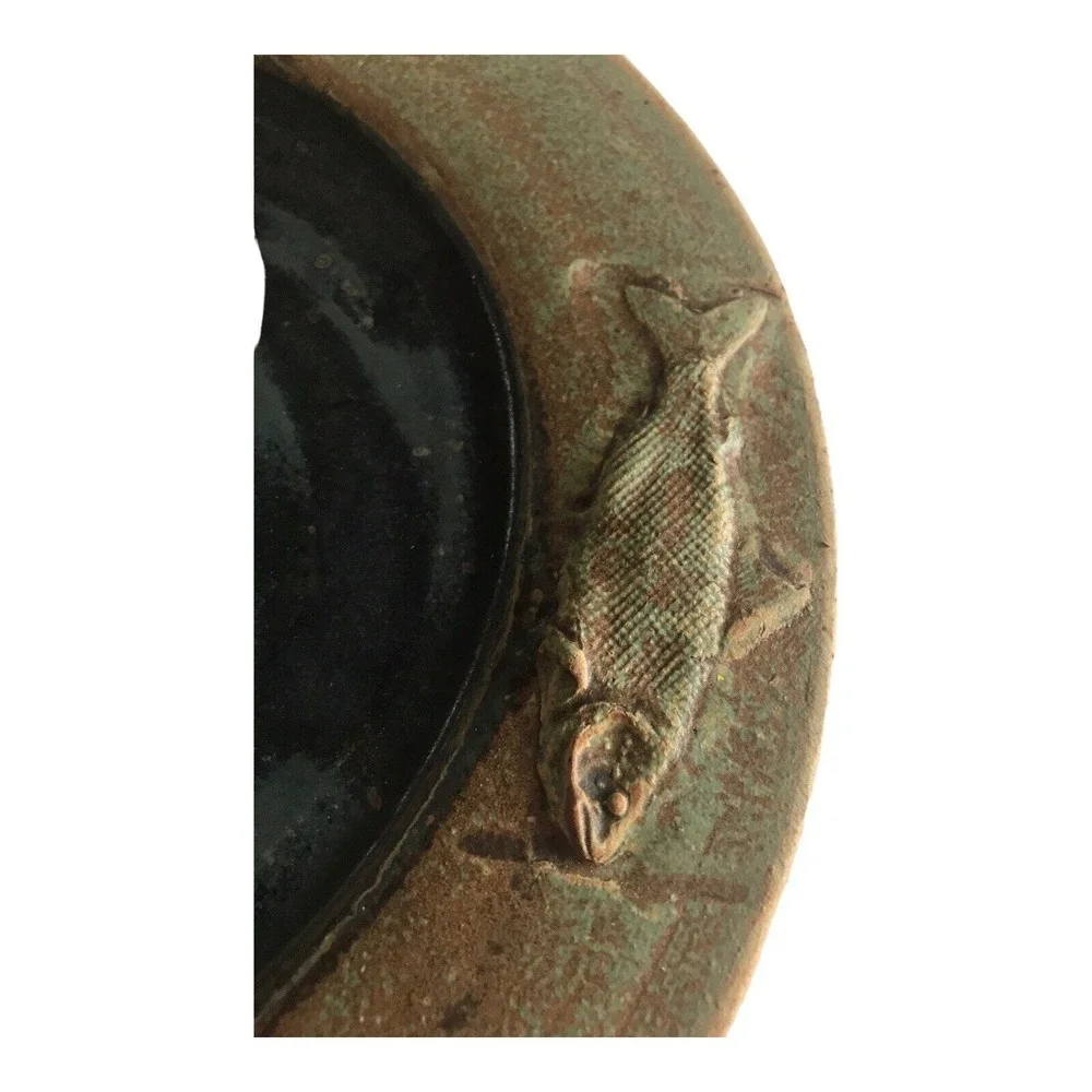 Phillips LP Studio Pottery  handmade stoneware plate with fish approx‎ 11-1/2